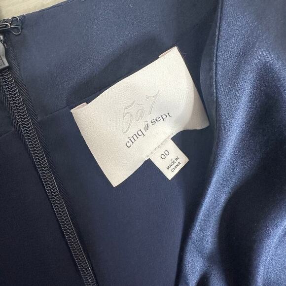 NWT Cinq a Sept Serena Faux Wrap Silk Midi Dress Women's Blue Size 00 - Picture 7 of 7